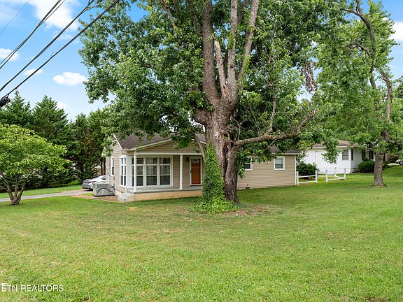 2nd image of 4412 Plummer Dr