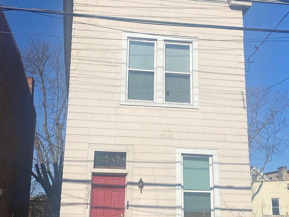 1st image of 2371 Victor St #1