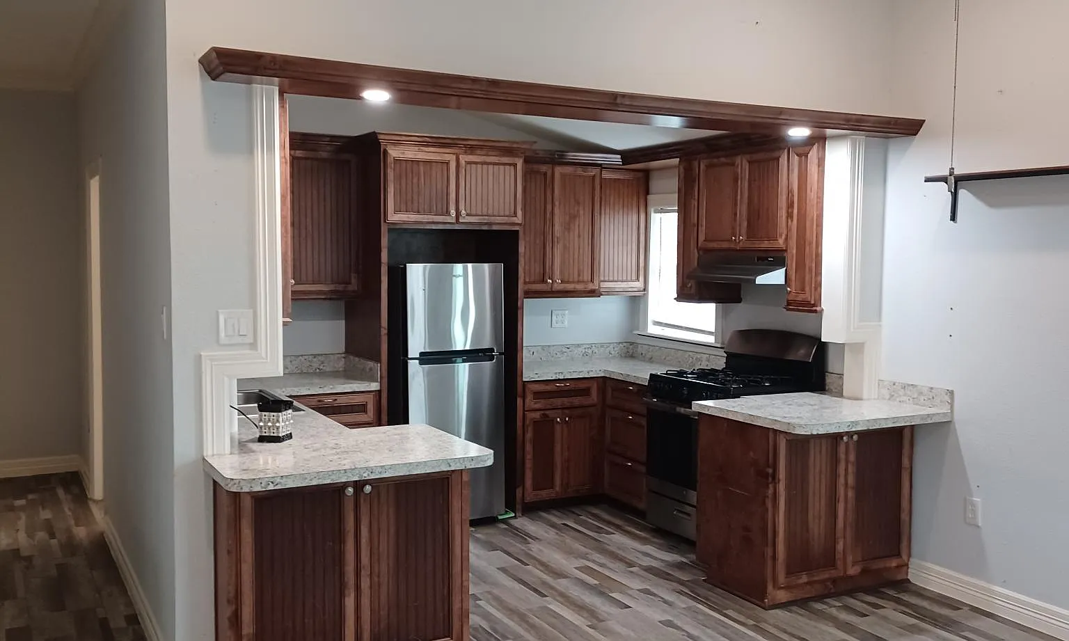 1 bed, 850 sqft, $1,450 — Photo 3