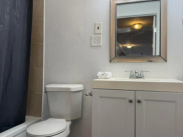 407 Bayshore Dr — Photo 17