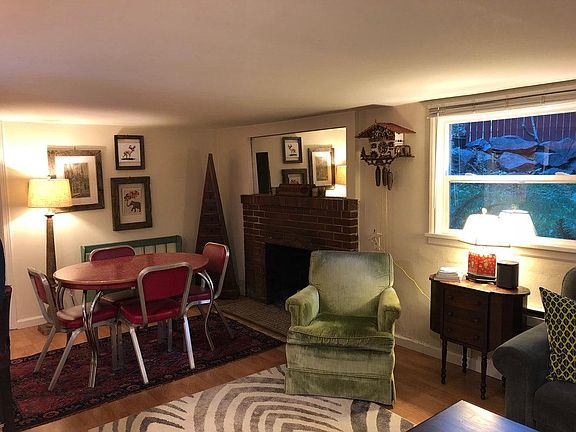 3rd image of 19614 15th Ave NE APT C