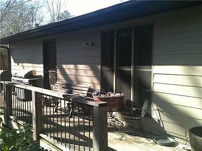 5th image of 425 Sterling Dr