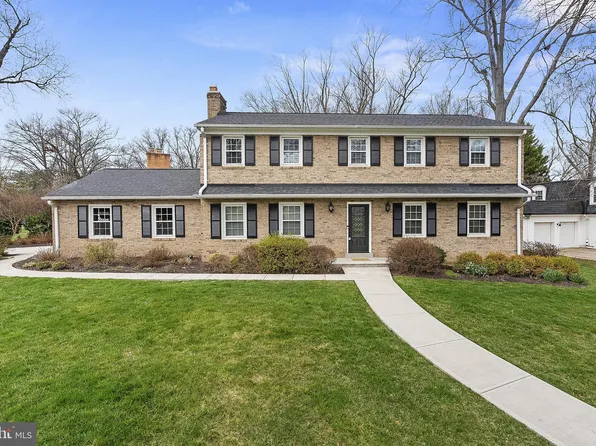 8128 Birnam Wood Dr, Mc Lean, VA 22102