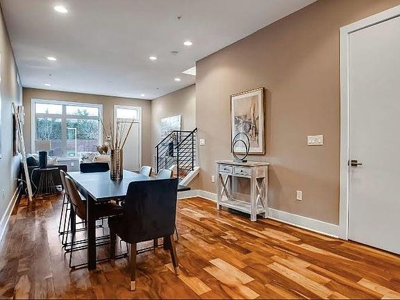 4th image of 740 S Columbus Blvd Unit 31