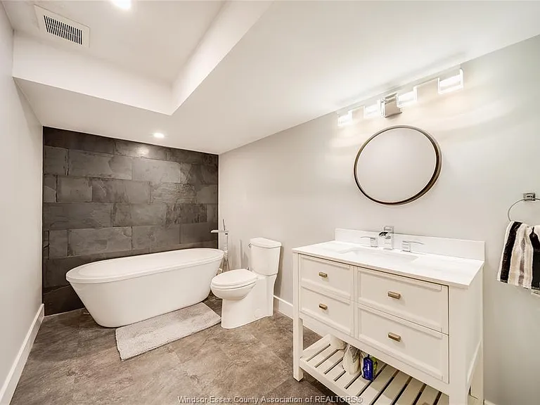 1935 Ethan Ct — Photo 26