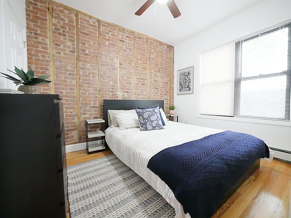 4th image of 137 Dekalb Ave