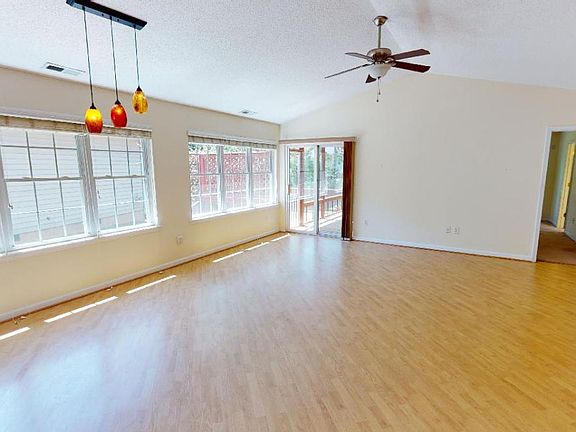 5th image of 310 Creeks End Cir #310