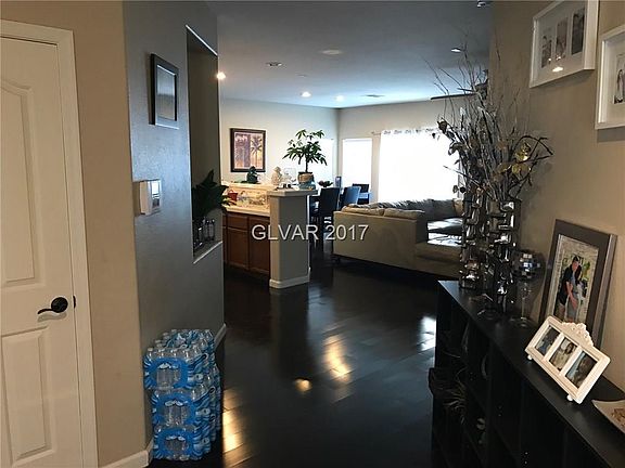 4th image of 10637 Bardilino St