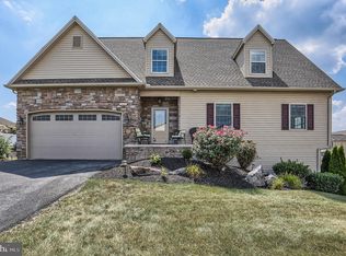 235 Long Vw, Carlisle, PA 17013