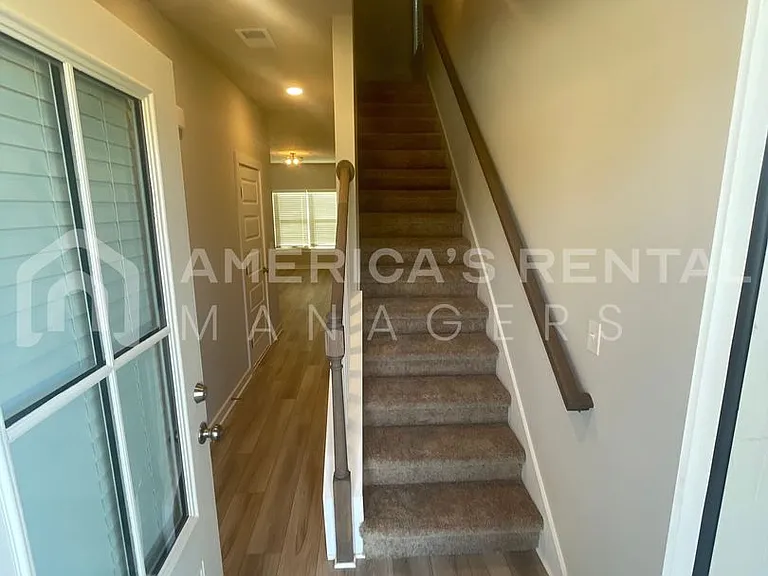 289 Buckhorn Cir — Photo 2
