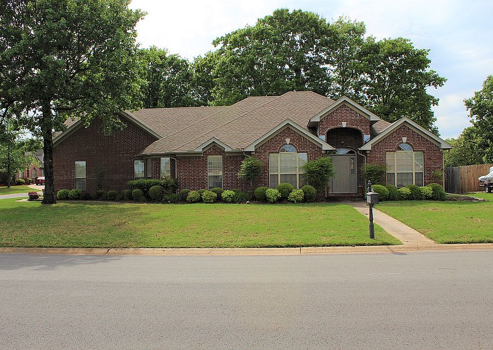 Welcome to 345 Chaucer Lane!