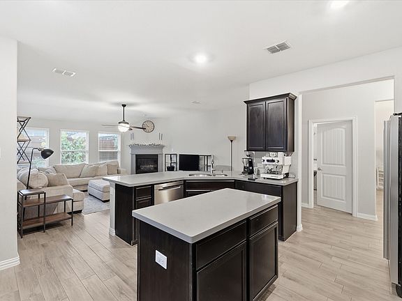 4th image of 1218 Timberfalls Dr