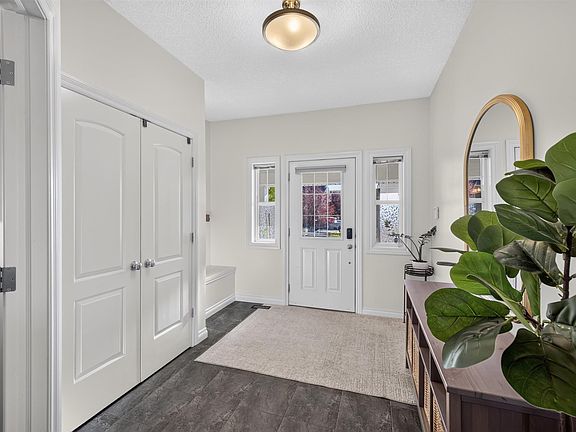 2nd image of 7716 Ellesmere Ln