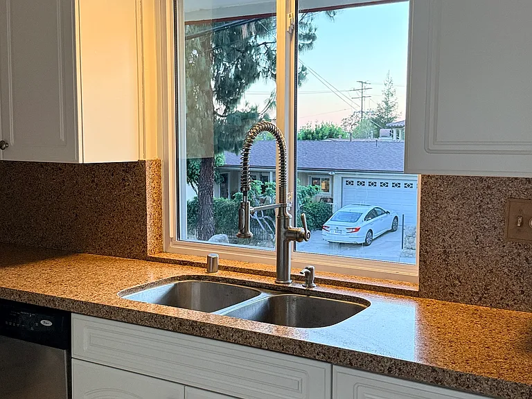 410 N Canyon Blvd — Photo 61