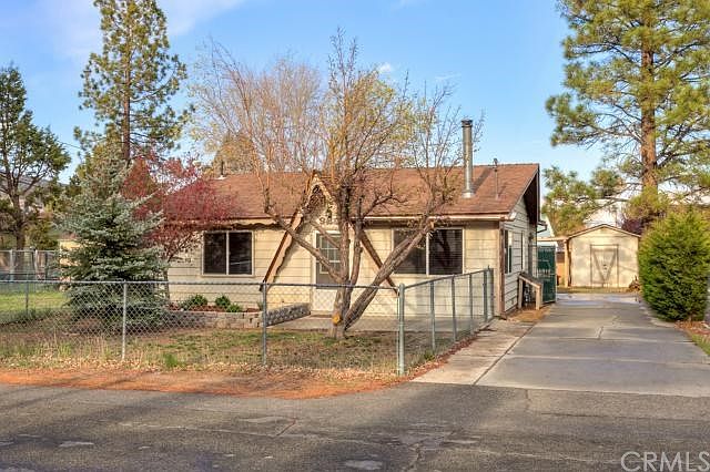 1st image of 924 Sierra Ave