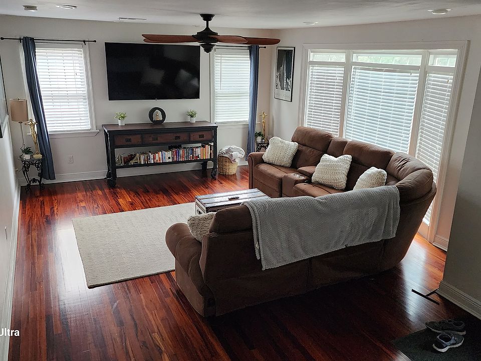 1st image of 6374 Argonne Blvd