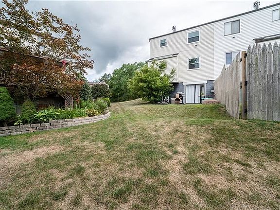 2nd image of 3174 Camberly Dr