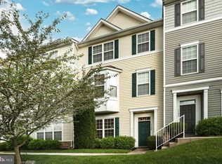 1108 Blue Bird Ln, York, PA 17402