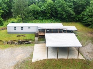 1865 McWhorter Rd, Cunningham, TN 37052