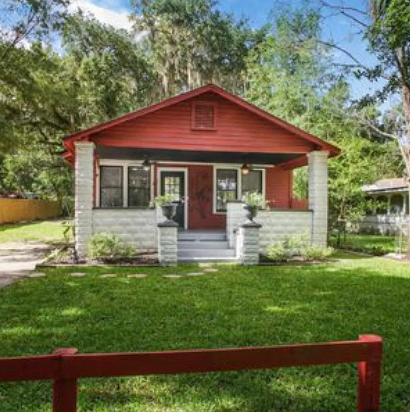 3 bed, 1218 sqft, $1,675 — Photo 1