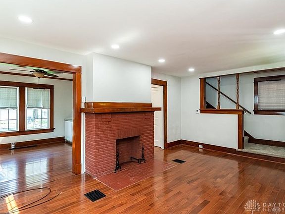 5th image of 829 Carlisle Ave