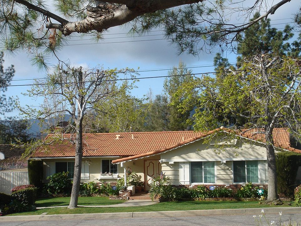 HOUSE VIEW 1