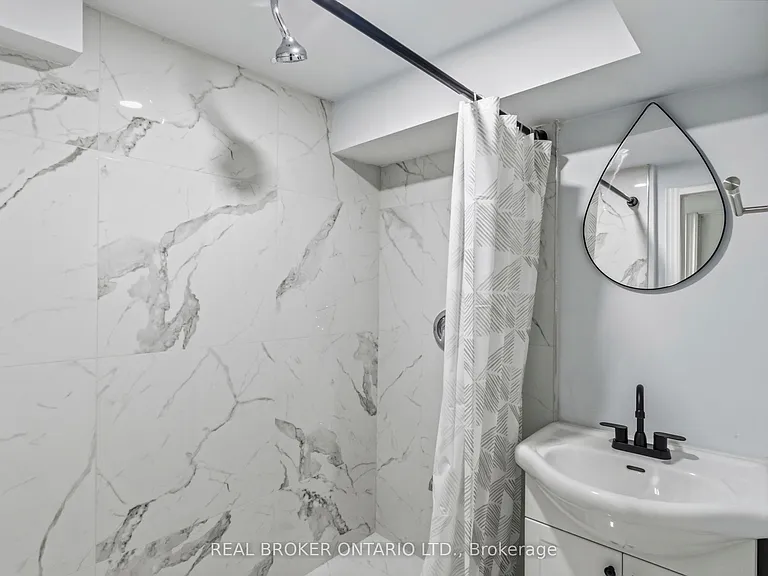 134 Celina St #1 — Photo 23
