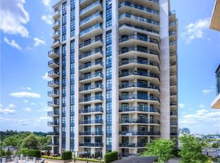 155 Caroline St S #1108, Waterloo, ON