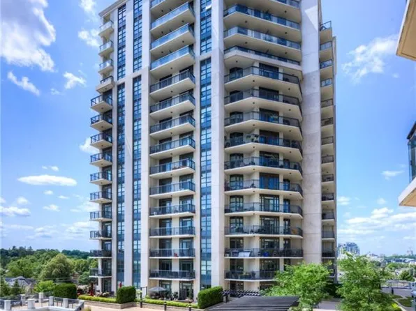 155 Caroline St S #1108, Waterloo, ON N2L 0J8