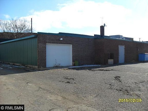 3rd image of 275 W 4th St