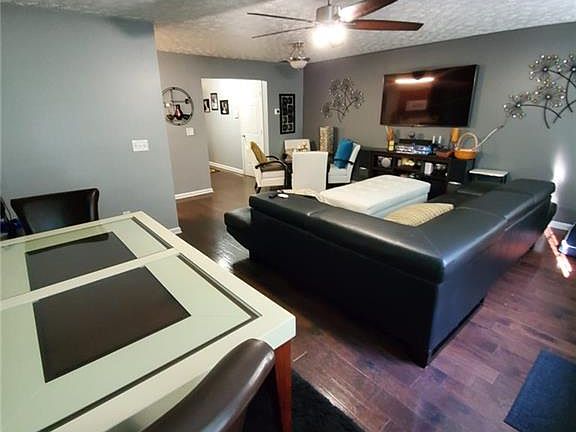 4th image of 285 Fern Crest Dr