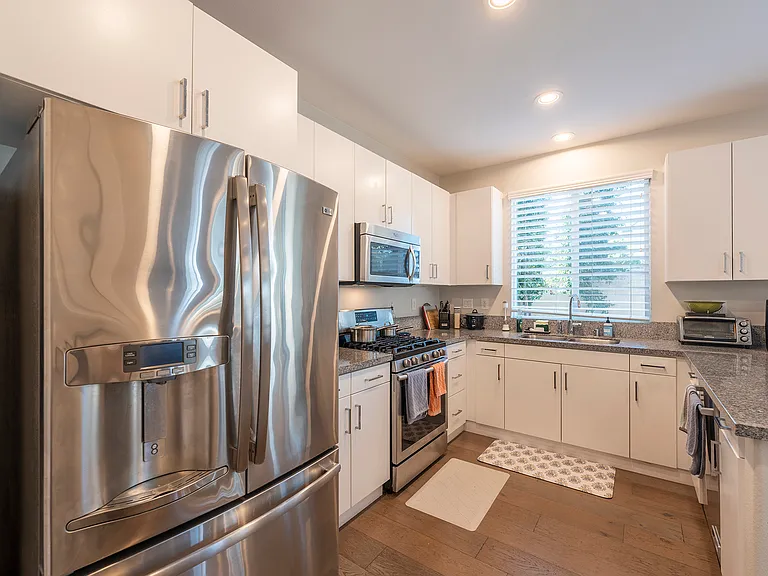 5839 W Manchester Ave — Photo 7