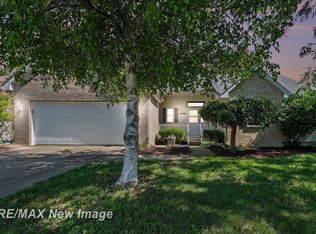 4439 W Edge Way, Grand Blanc, MI 48439