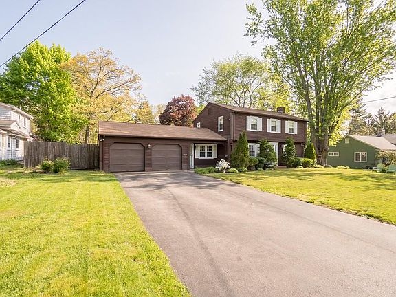 3rd image of 57 Sutherland Rd
