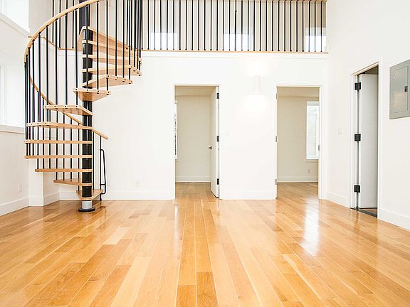 4th image of 783 Knickerbocker Ave APT 403