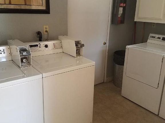 4th image of 4101 W Rosecrans Ave APT 1