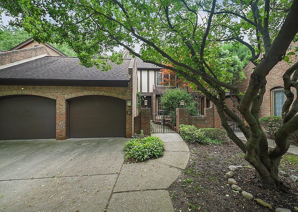 1st image of 13 Timberlane Ct #31