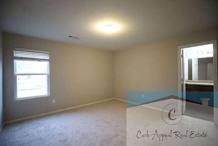 3829 Churchill Dr — Photo 4