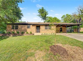 2040 N Lisa Ln, Fayetteville, AR 72703