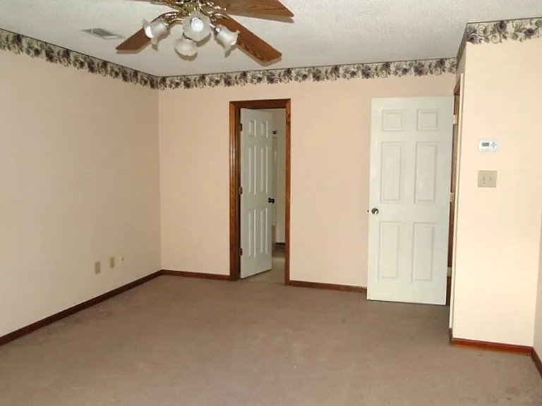 103 Hunters Gln — Photo 15