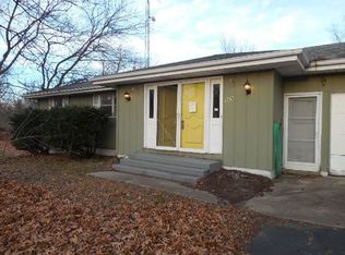 989 Ash Dr, Saint Anne, IL 60964