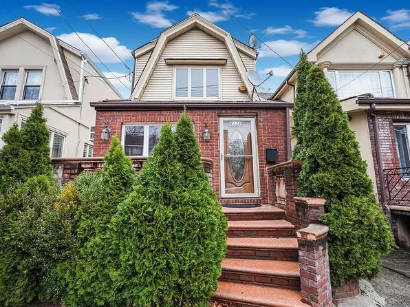 2133 E 18th St #A, Brooklyn, NY 11229