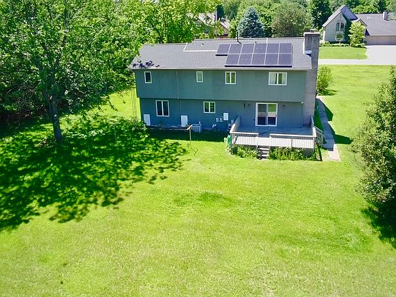 3rd image of 120 W Grandin Rd
