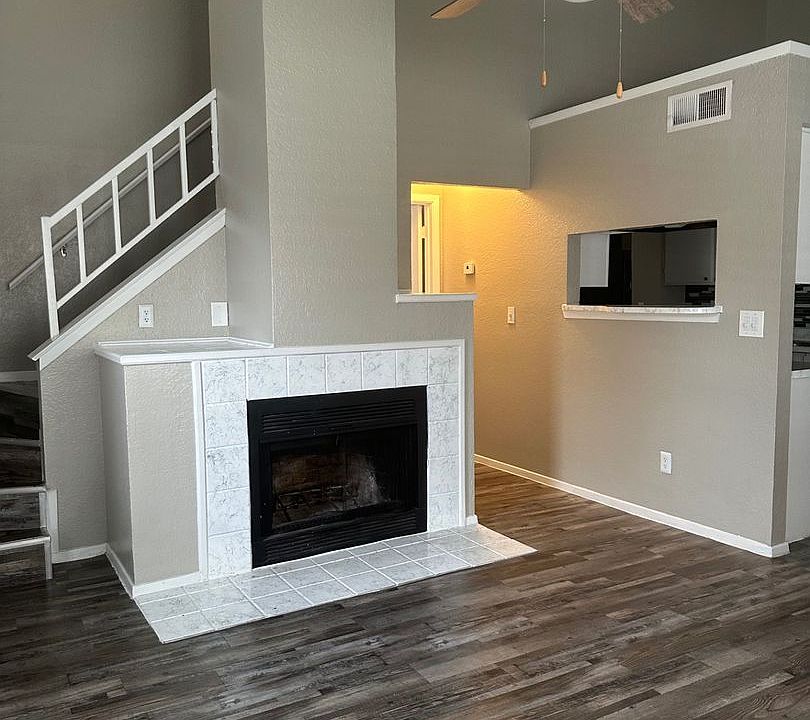 1st image of 1205 Park Vista Dr APT 2501