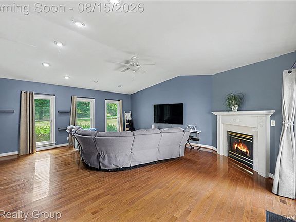 5th image of 3426 Hadden Rd