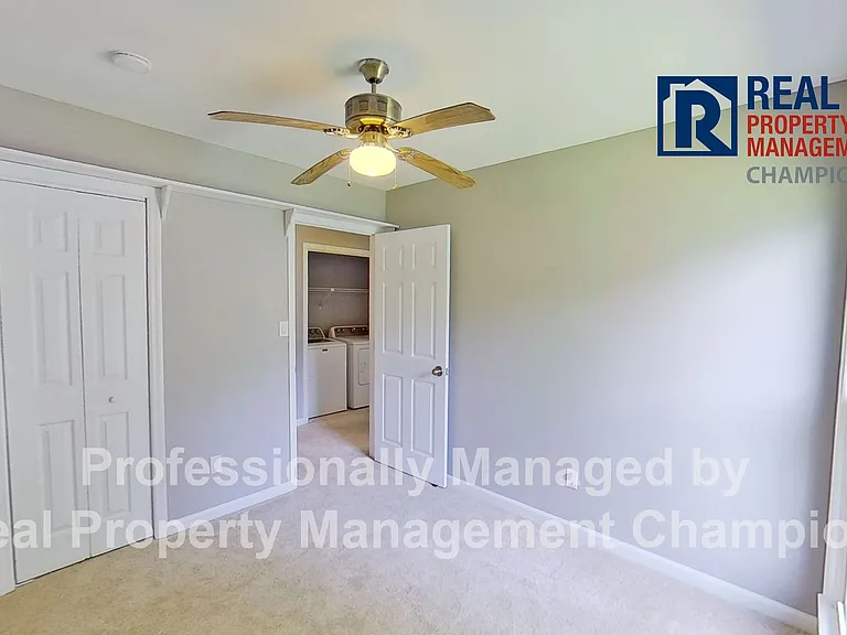 95 Eastgate Dr — Photo 17