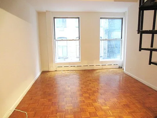 Rented by Mark David | media 40