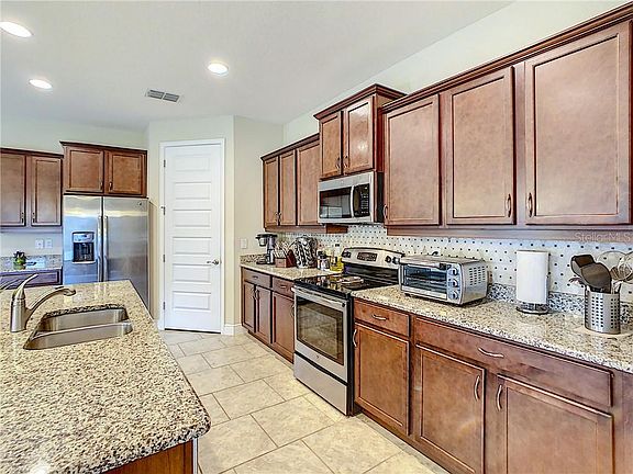 4th image of 15782 Marina Bay Dr