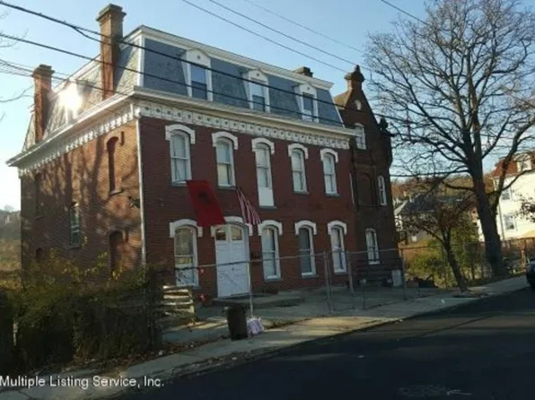 21 Court St, Staten Island, NY 10304