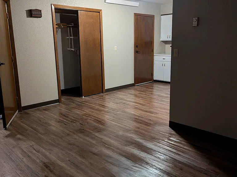 204 E 2nd St #8 — Photo 2